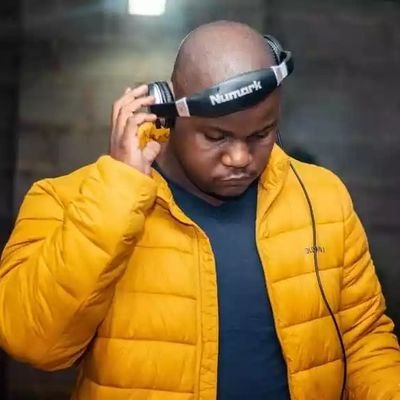 I'm deejay who specialises on playing Two genres which are deep/afro house
🔥