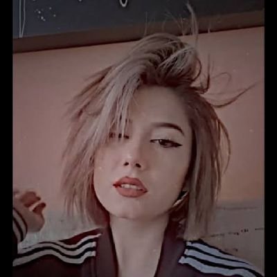 dedoxmis's profile picture. Berfin Öztürk🦋🖤