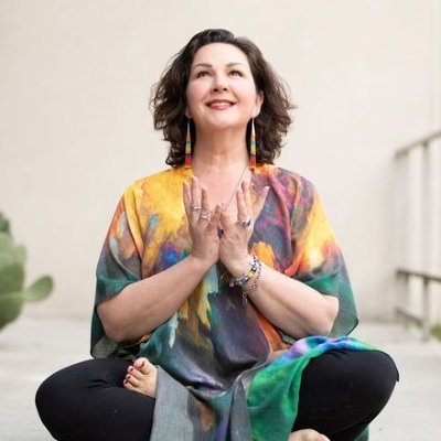 Grief activist, psychotherapist, writer, speaker, trainer, yogini. Author of Yoga for Grief & Loss and The Chakras in Grief & Trauma. She/her.
