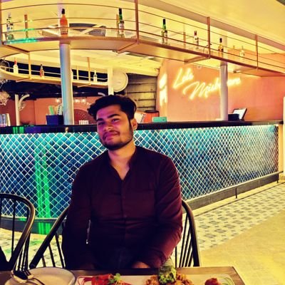 SurbhitSingh11's profile picture. Indian | Medico | 22
