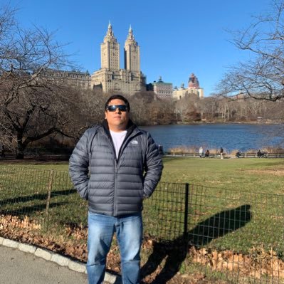 Eduardo_EB88's profile picture. Llevo a la U en el corazón y a Soda Stereo en los audífonos. Viajo al lugar que se me venga a la mente y disfruto de la vida sin complicaciones.