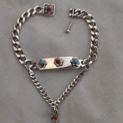 xKvs3NzHKHnwPp8's profile picture. كل ساقٍ سيُسقى بما سقى ولا يظلم ربك أَحَدًا 🧡🧡