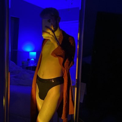 jxafterdark's profile picture. Just another horny alt twitter 🙄  - 18+ please!