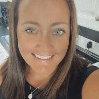 Melissa Hughes - @MrsHughes13 Twitter Profile Photo