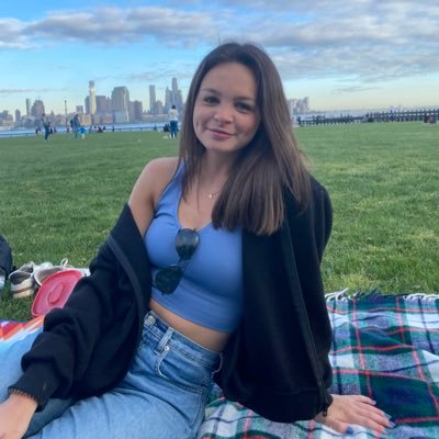 keeleycoval's profile picture. 