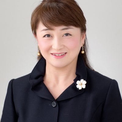 鈴木理恵(大阪市会議員中央区/薬剤師) Profile