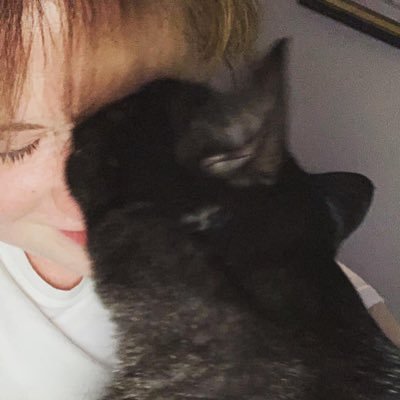 PhD student in Theatre Studies |(Northern) Irish Theatre, funerary rituals, and other happy topics | Dramaturgy @ ART/MXAT IATT | I really like black cats