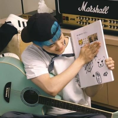 FLUVMARK's profile picture. 