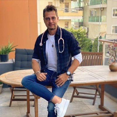 working hard on my career as a pediatric surgeon and looking forward to building that wonderful year 🙌🏻🙌🏻