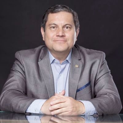 Ingeniero Industrial (Maschinenbau) Especialista en Energía Renovable y Planificación Energética
