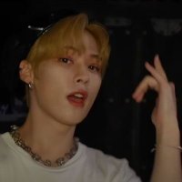 Emiᒪ✩⁵ (@tearss___moon) 's Twitter Profile