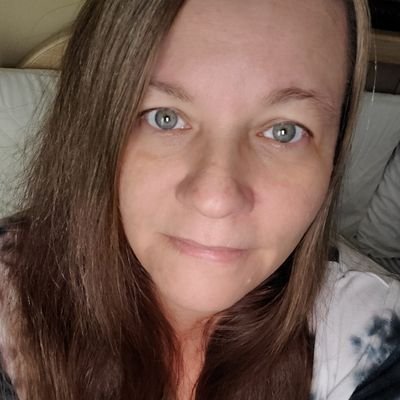 CPhT, USAF Veteran, Anti-Racist, LGBQTIA+ safe person, Blue dot in a Florida hell-hole, single mom and pet lover. She/her/hers. No thirsty DMs please. #BBBCrew