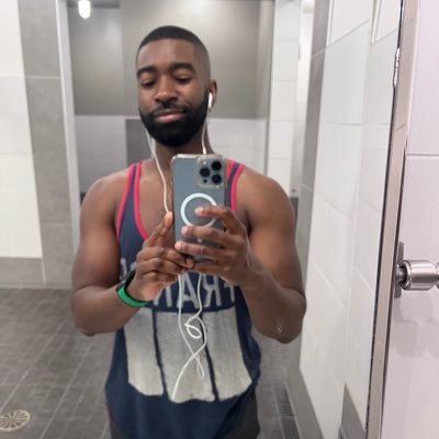 Lil_Taye's profile picture. Dancer ▪️Climber▪️Gay▪️Friend