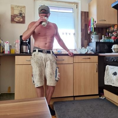 ichhalt03855836's profile picture. Warum nicht gleich statt irgendwann?!