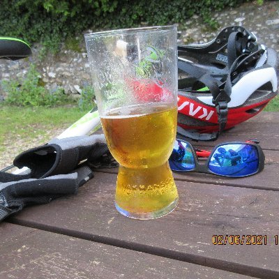 Just Cycling and hopefully pretty pictures. I might get fairly fit again.
Love Pro-Cycling, NFL, F1, Beer and my family.
@lyn_jermey beautiful & talented wife