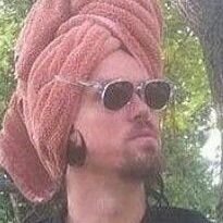 hugsyummy's profile picture. 