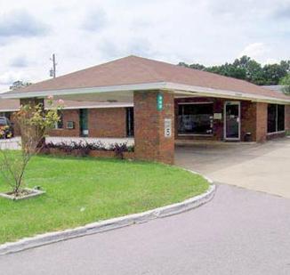 HiltonCrestview's profile picture. The Hilton Motel Crestview is centrally located in Crestview, Florida, at Interstate 10 (I-10) Exit 56. The motel is on Highway 90 (W James Lee Blvd.).