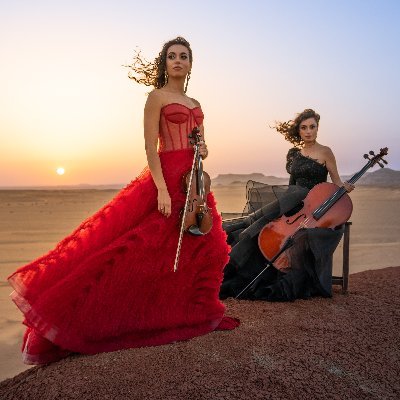 Scottish/Egyptian Musicians 🏴󠁧󠁢󠁳󠁣󠁴󠁿🇪🇬🎶
Sarah & Laura 📀 New Album + TOUR ➡️https://t.co/eDBT9lHyBP  theayoubsisters@gmail.com