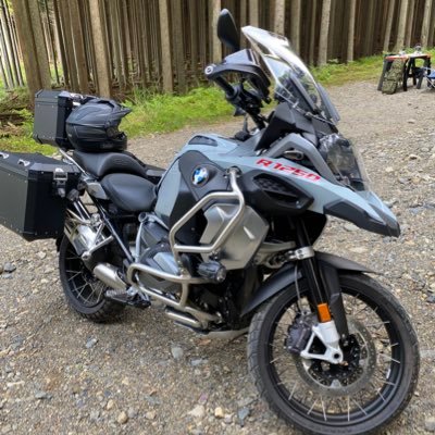 0729Chars's profile picture. やっぱりジャック・バウアー好き、ＦＸ下手な横好き、皆様のツイート参考に楽しませて頂いてます。しがない歯科医師。ファーストガンダム好き。最近のはよく分からないです。バイク好き、やっと大型に乗り始めましたー。ハワイは第２の故郷です。