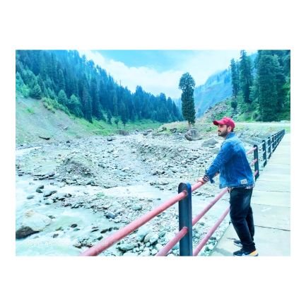 Paulbari_07's profile picture. ٱلسَّلَامُعَلَيْكُمْ.

|| لَا إِلٰهَ إِلَّا ٱلله مُحَمَّدٌ رَسُولُ ٱللهﷺ

                    #simplicity