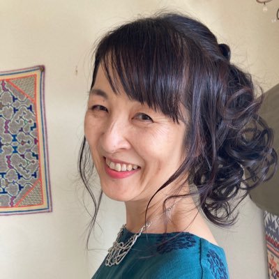 Lilykaori243's profile picture. ベジタリアートミュージック 歌語りアーティスト🌈毎週水曜日20時 『浜辺のラジオ🏖』ツイキャス配信中♫ ✨精麻アーティスト🌟🌈 https://t.co/77ofpkN21W 🌈 浜辺の町のパワースポットマイスター⛩