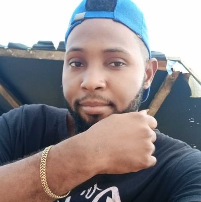 duksn28's profile picture. Easy going guy up for good things 
Lover of God work 
Mechanical Engineering pay the bills 
JAH babe my saviour on guard 💕
.. ✌️✌️

#CFC