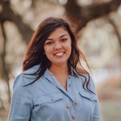 Kim_Guevara87's profile picture. Kindergarten Teacher, Mother of 3 beautiful, amazing girls, loves art and crafts, Science and learning new things!