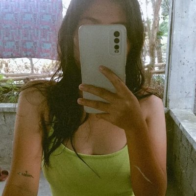 play with my hair instead of my feelings thank you!