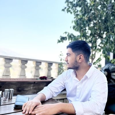 Software enginer student
Junior Front-end Development