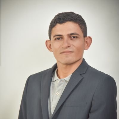 |Geógrafo🗺🌎 | Estudiante de Comunicación social y Periodismo 🗞|Director @Enterateco1 |Columnista @elBogotano @Las2orillas @ContGanadero |Marketing político