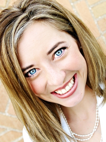 NicsEverything's profile picture. I'm a wife, mom to 4 (including twins), writer, blogger & entrepreneur. Creator of http://t.co/YOR46C9efH and The MOMentity Process, I believe Dreams Are Real.