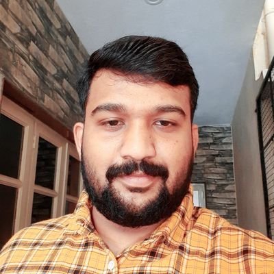 reachnithinks's profile picture. 