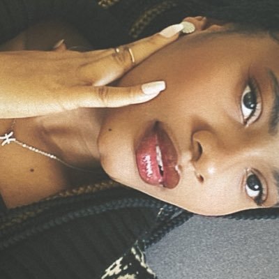 _Juliahhh's profile picture. Live. Love. Learn💙https://t.co/rZ6KjXaZ65