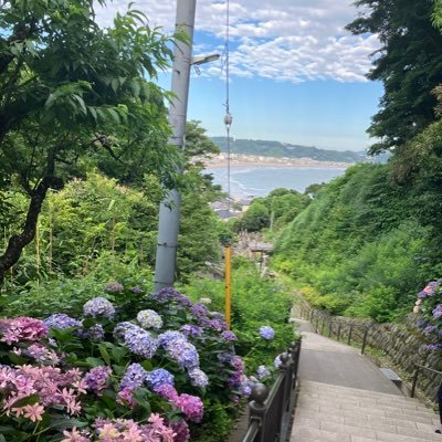 Twitter初心者。元婚約者から婚約破棄されたツイートがメイン。元婚約者は、10歳以上歳下、モラハラ、DV、自己愛。失った半年を取り戻すべく、日々奮闘中。時々モラネタ以外のフォローやリツイートあります。最近出会い系女性のフォローが増えてきましたが、興味がないのでブロックします。