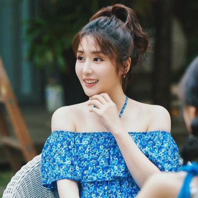연뮤덕🩰🎩성인 | 사진 @CommonPic27 | 좋아하는 거 좋아합니다 | 본투비회전러 | 마음따라 | 애배 한보따리 | 종종 타장르 언급(주로농구축구) | 이별은 블언블 | 트윗 맘대로 가져가지마세요ㅠ..