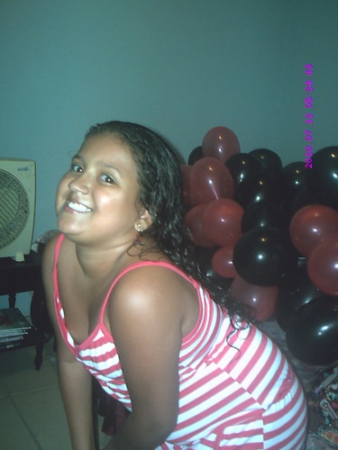 nanatimcam's profile picture. 