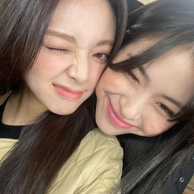 Gfminhomo's profile picture. #stay #Midzy #once #army #blink 
تحياتي لستان لينو 💀🫶

♀️