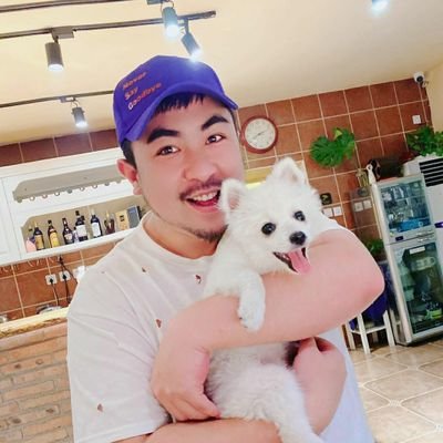 AJ (he/him)さんのプロフィール画像