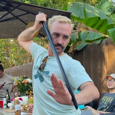 HuntaKPRIV's profile picture. I suck at spelling