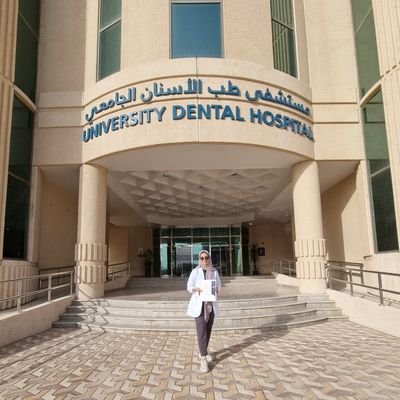 AlMunifR's profile picture. Dentist
#IAUalumni 
#IAUDent216