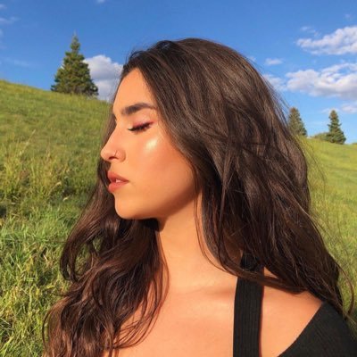 brightlaurmani Profile Picture