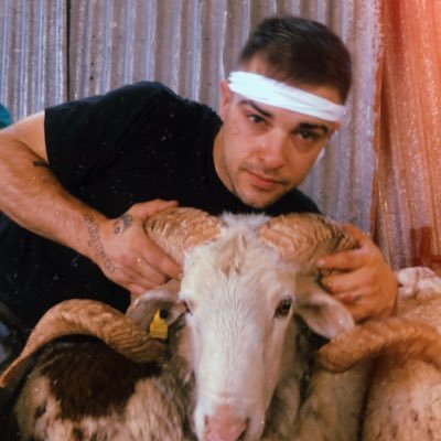 florospectaculo's profile picture. Papa de las niñas mas bonitas del mundo ❤️