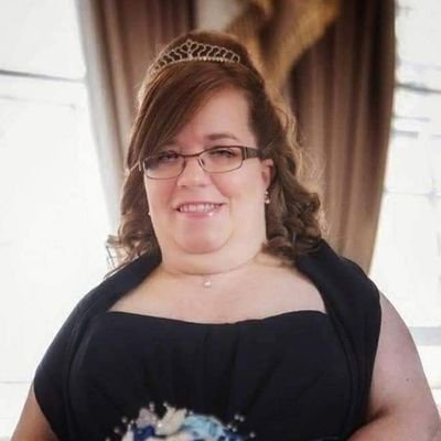 43 married living in Nottingham originally from Kettering. COVID, diabetes, asthma and mental health warrior.