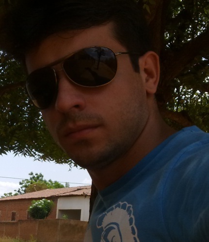 Graduando do curso de BIOMEDICINA das FIP.
Vivendo Intensamente essa vidinha que DEUS me concedeu!