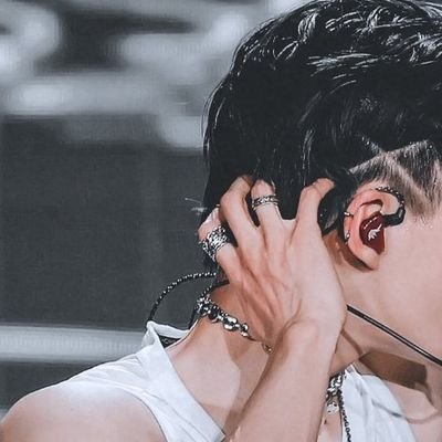 Akun SAMPAH buat ngebacot, ngefangirl, baca AU.