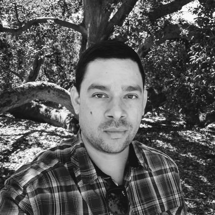 Sociologist @ Cal Poly Pomona
Studying: Race & Ethnicity, Mestizaje, Health Disparities, Latinx
Indigeneity, Cultura, Ritual Ceremonies. Tweets are my own.