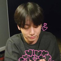 𝕟𝕖𝕧𝕖𝕣𝕝𝕒𝕟𝕕 𝑘𝑚🐰🐣 (@neverlandmrs) 's Twitter Profile