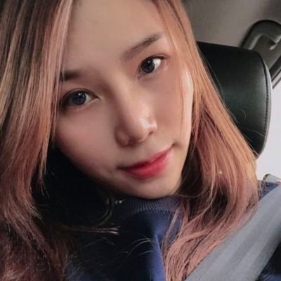 港女, 90後，愛性愛生活, 有小小淫, NSFW 🇭🇰 
852 girl. Bisexual.  Denounce the rhetoric and be on the right side of history. Like / RT ≠ Endorsement.  🙅 問我賣相，send J 圖