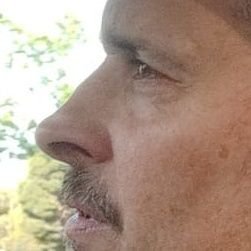 Professor. Dirigim @somfontsere. Pare de 2 noies 💜💜. Paparra -
dispersit superbos mente cordis sui. Deposuit potentes de sede et exaltavit humiles
