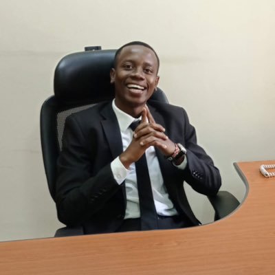 Lawyer ⚖️ | CPM | @Arsenal ¦`°•°`¦ || GOD is Great 🙏🏿 .